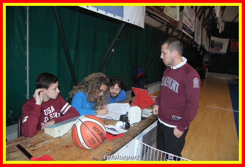 131031 BasketU18 019_tn.jpg